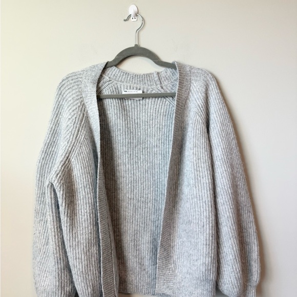 ASOS Light Gray Knit open Cardigan size 6 - Picture 2 of 8